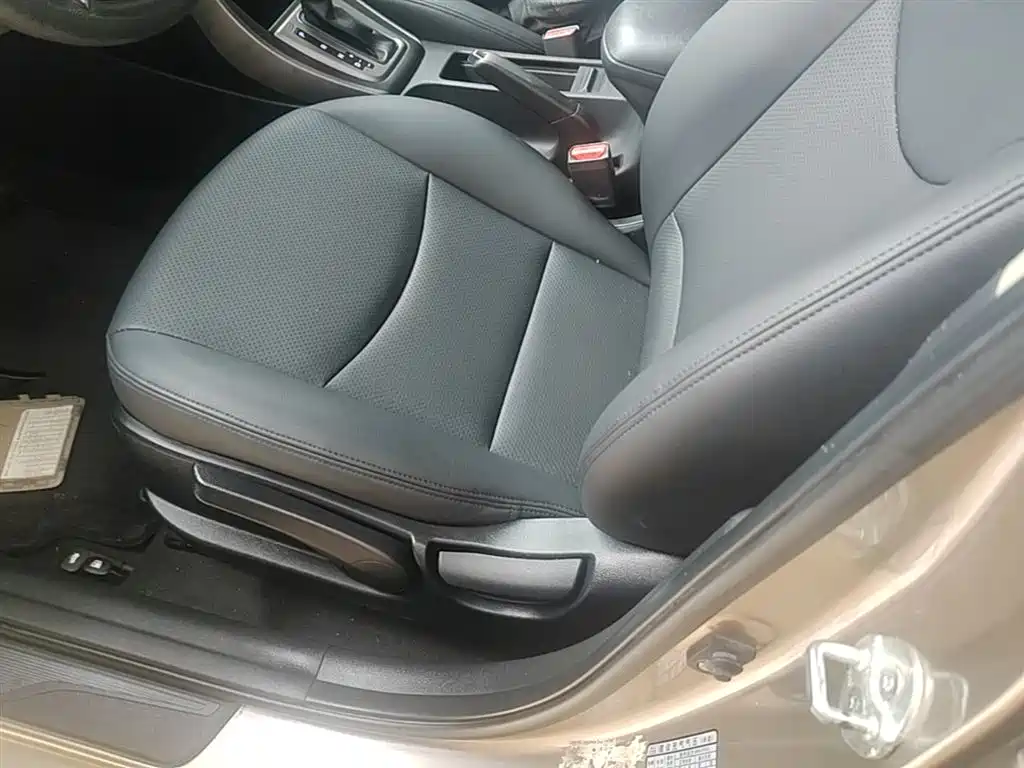 Hyundai Elantra Langdong 2016 — фото 15