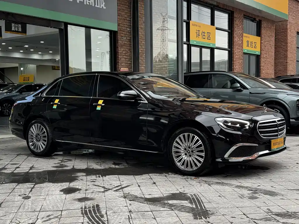 Mercedes-Benz E-Class 2021 — фото 3