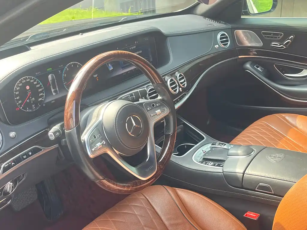 Mercedes-Benz Maybach S-Class 2020 — фото 12