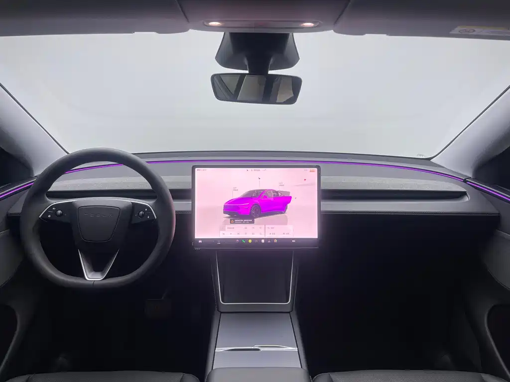 Tesla Model Y 2025 — фото 13