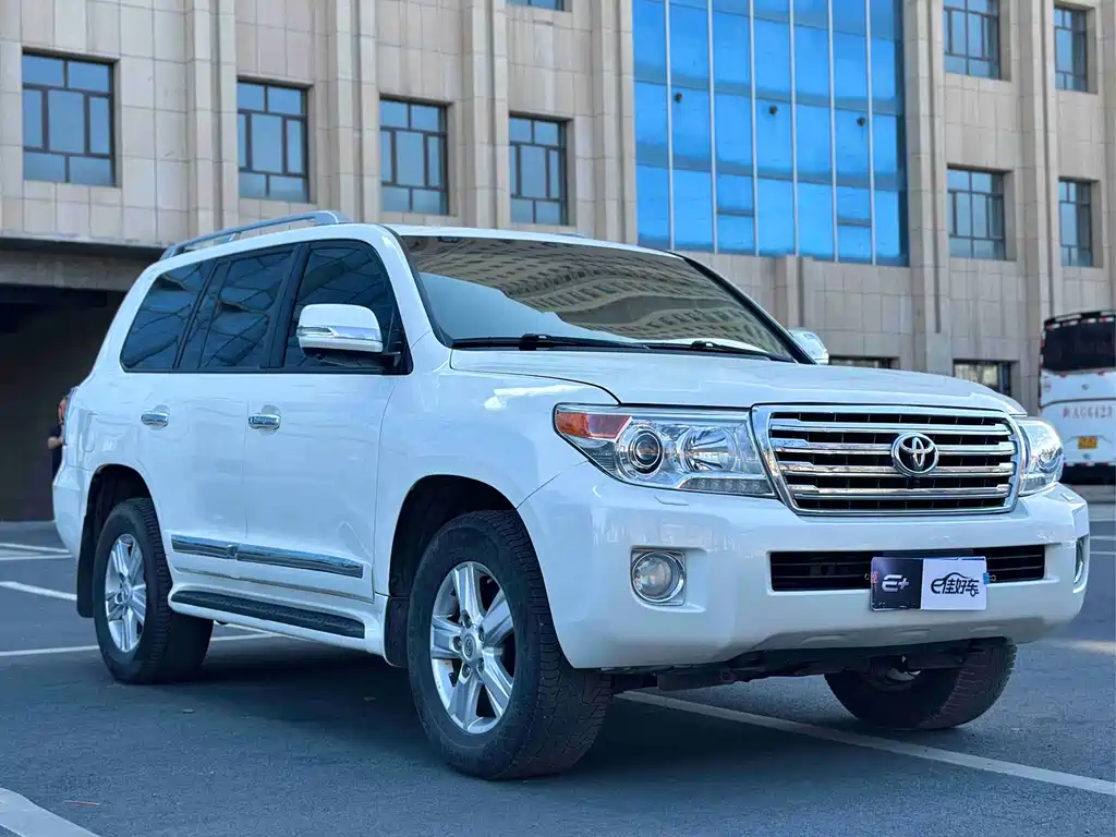 Toyota Land Cruiser 2014 — фото 3