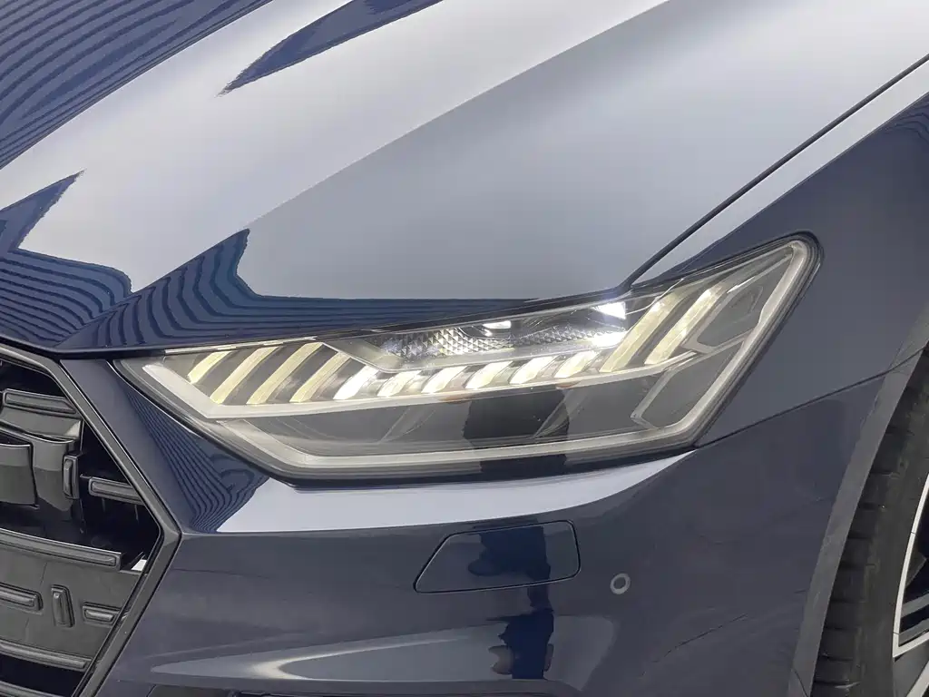 Audi A7L 2024 — фото 18