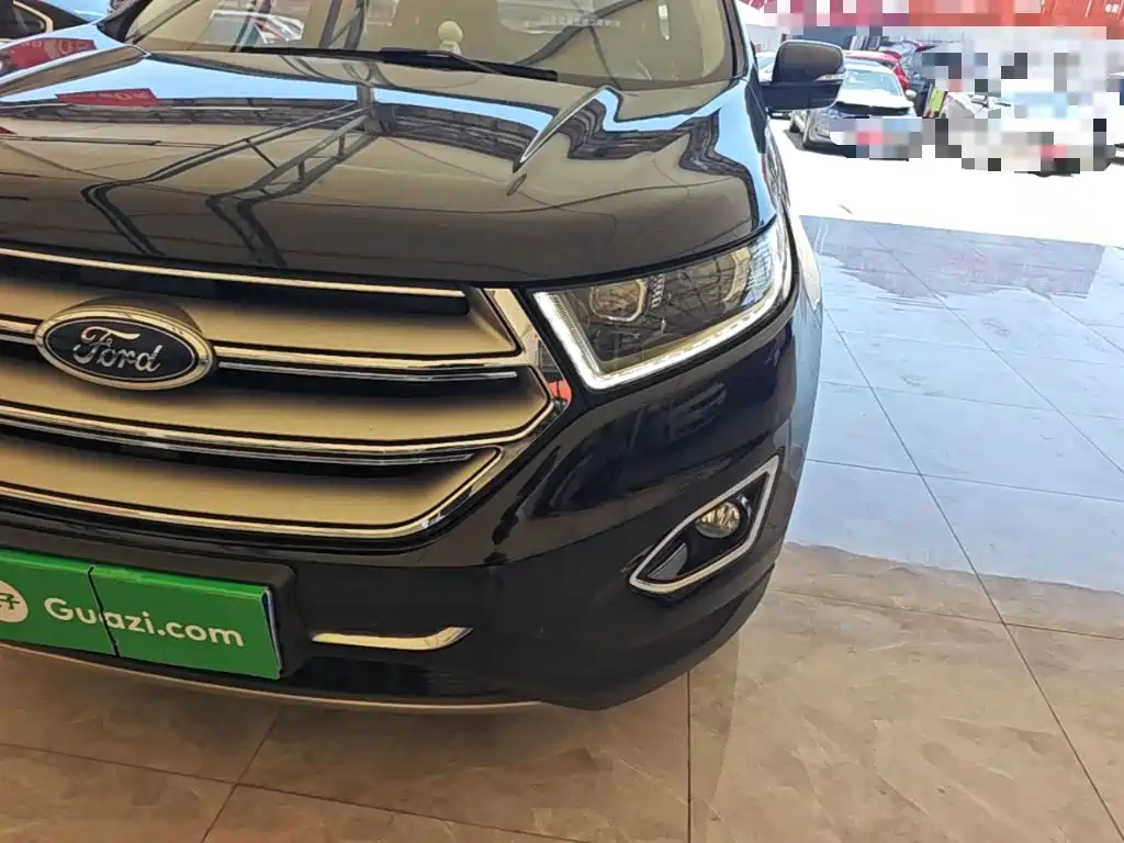 Ford Edge 2019 — фото 24