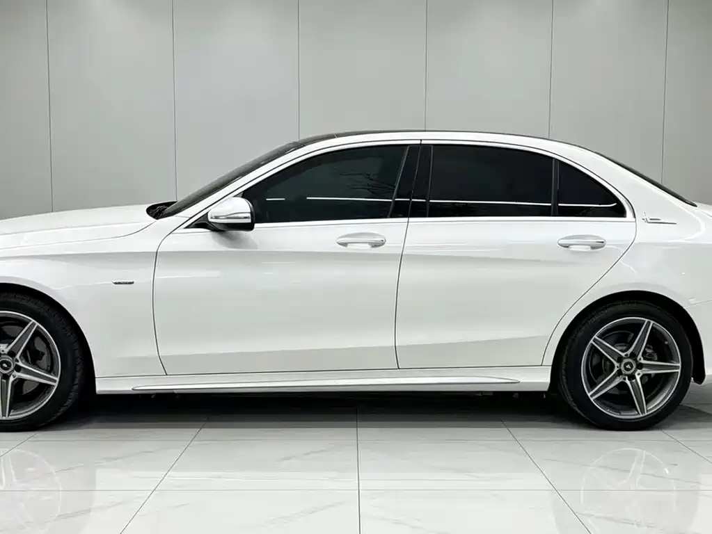 Mercedes-Benz C-Class 2018