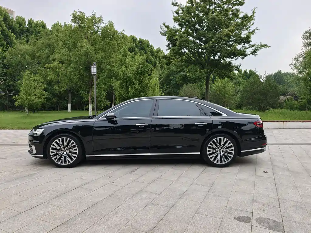 Audi A8 2021