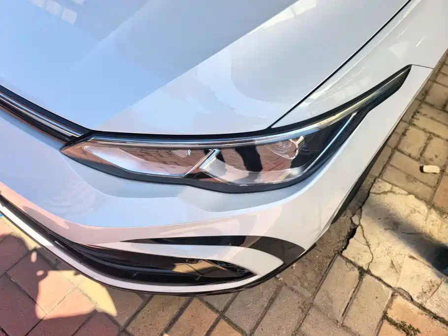 Volkswagen Golf 2023