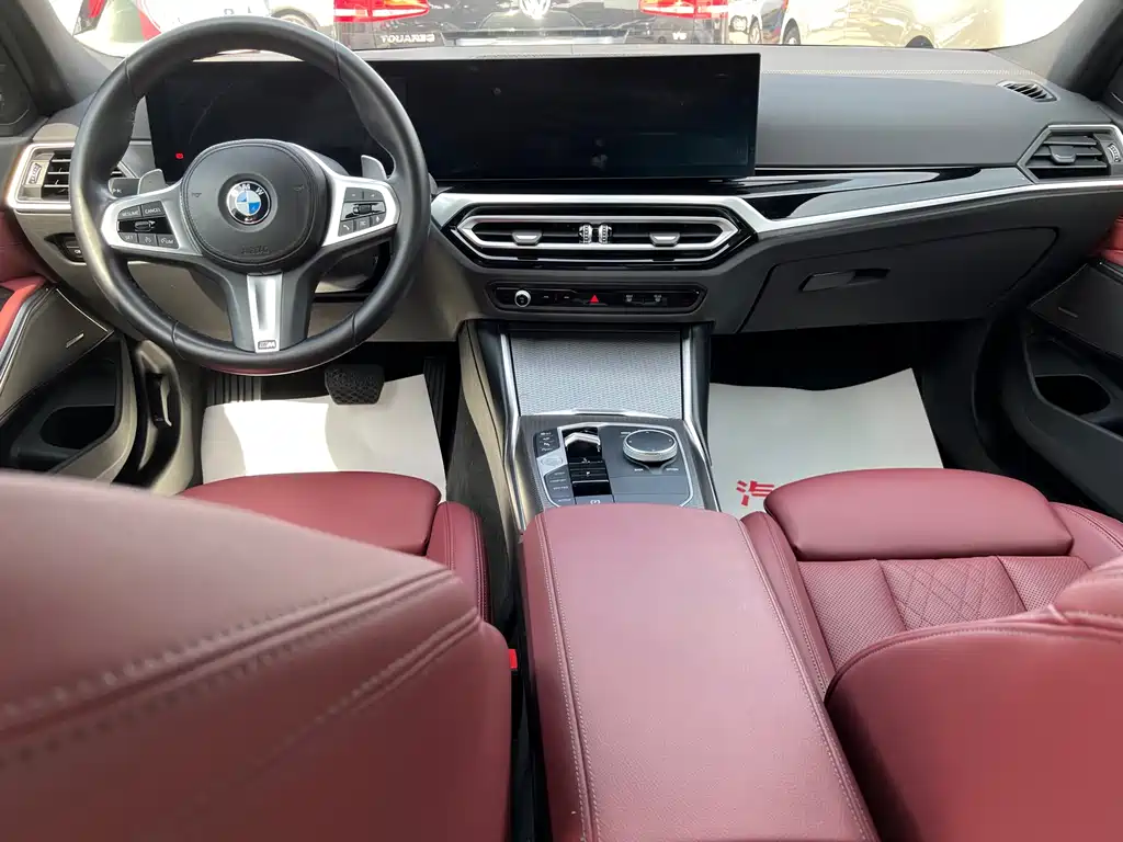 BMW 3 Series 2023 — фото 10