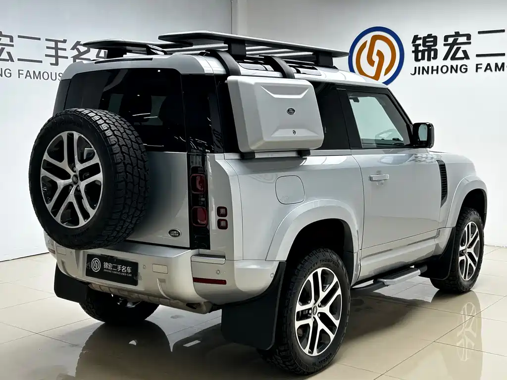 Land Rover Defender 2021 — фото 23