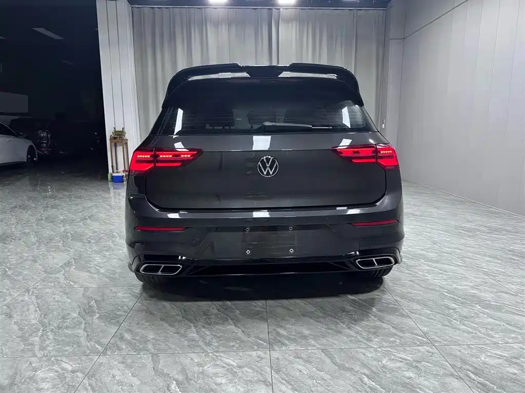 Volkswagen Golf 2022