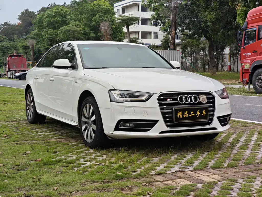 Audi A4L 2014 — фото 4