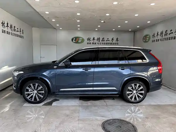Volvo XC90 2024
