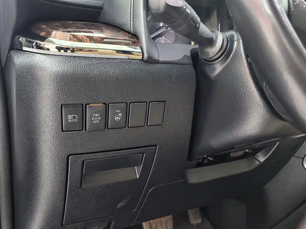 Toyota Alphard 2021 — фото 6