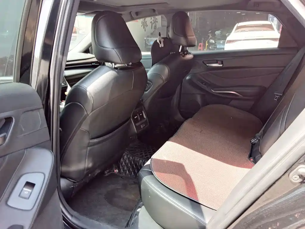Toyota Avalon 2023 — фото 10
