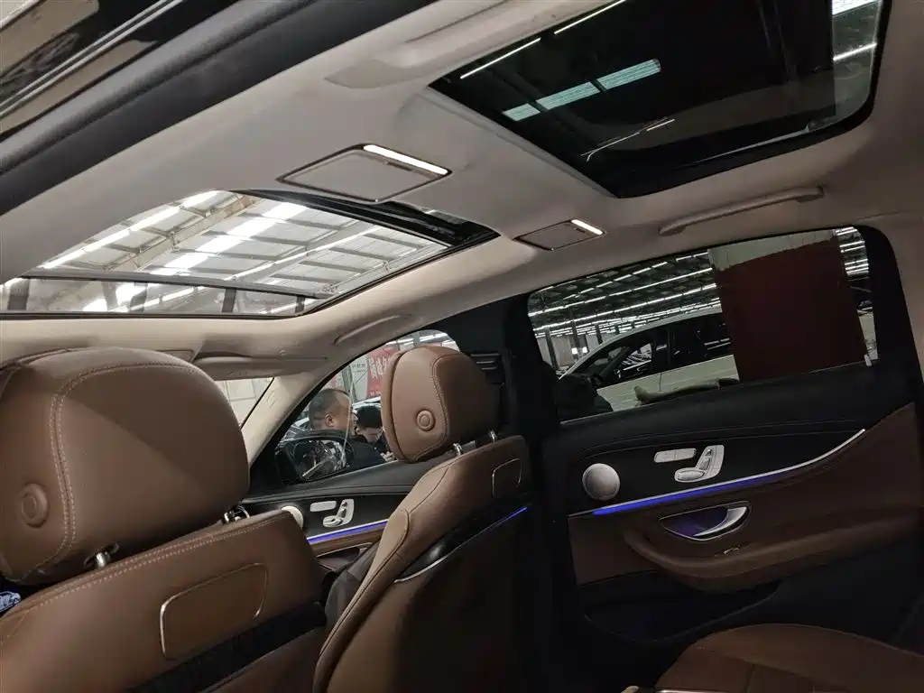 Mercedes-Benz E-Class 2019 — фото 8