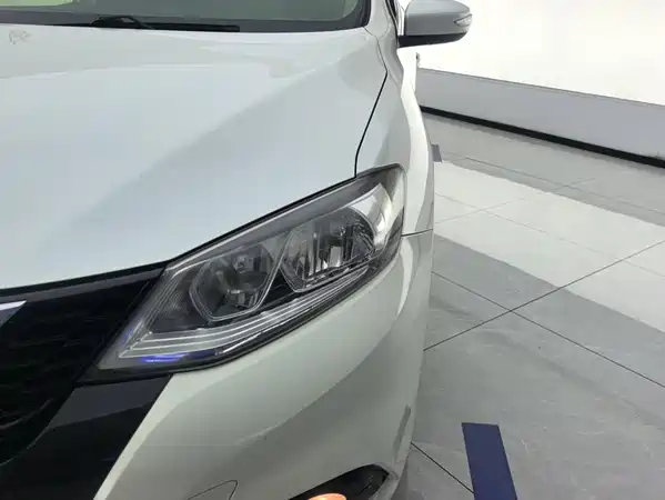 Nissan Tiida 2019
