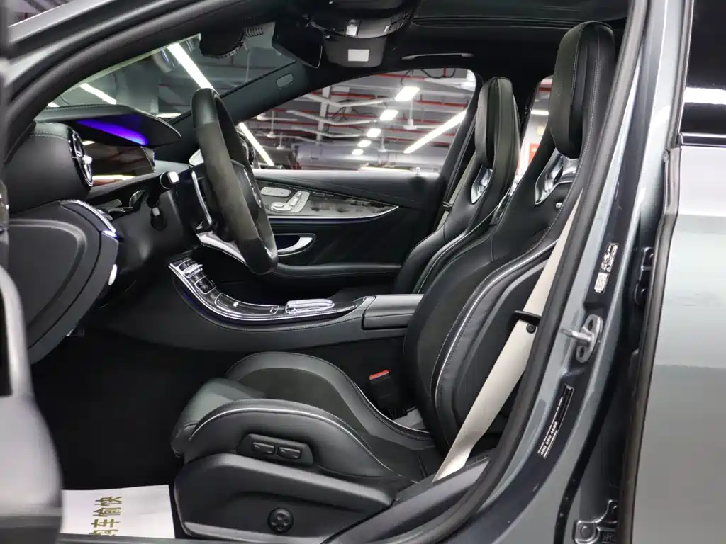 Mercedes-Benz E-Class AMG 2021 — фото 8