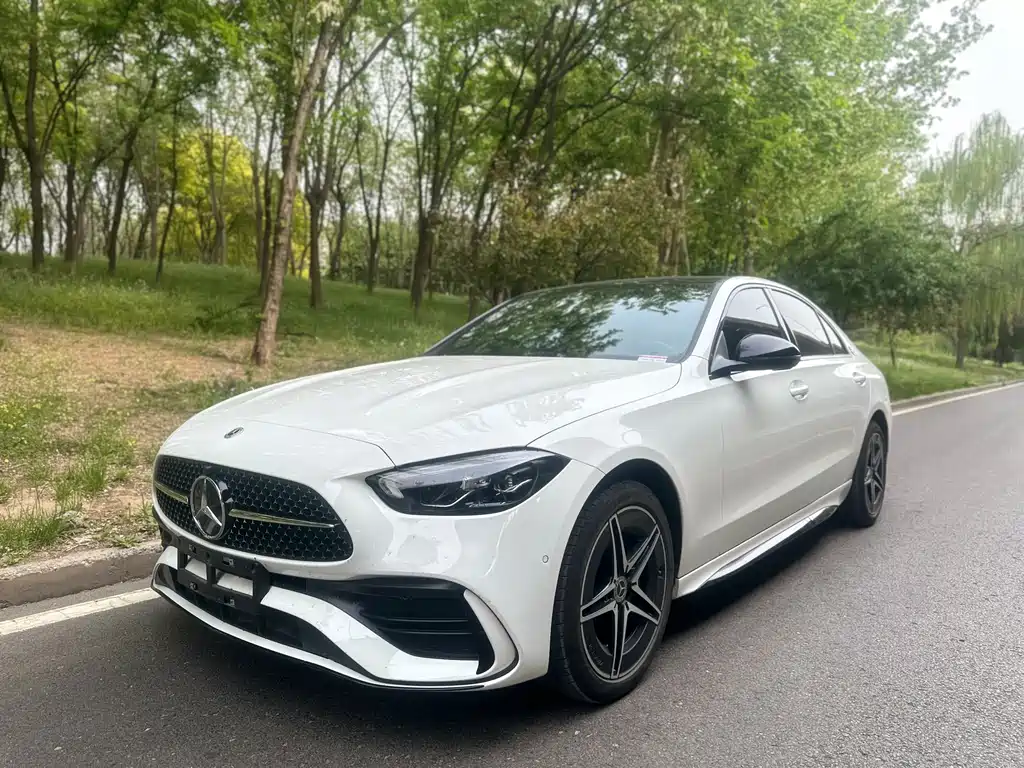 Mercedes-Benz C-Class 2023