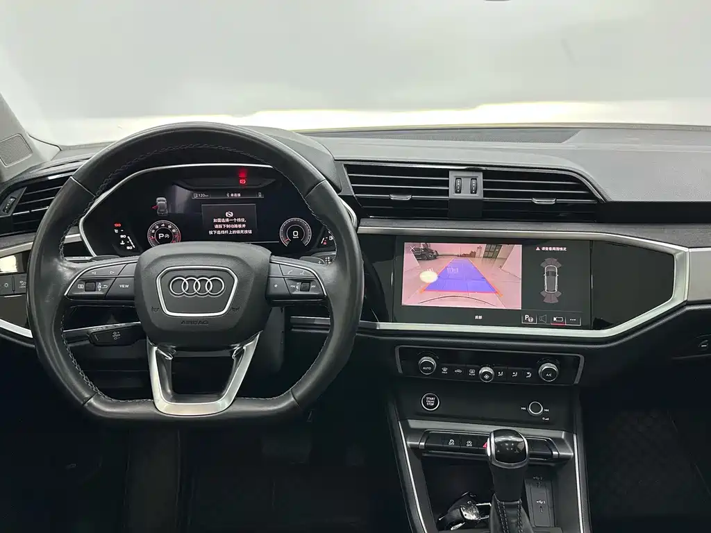 Audi Q3 2022 — фото 10