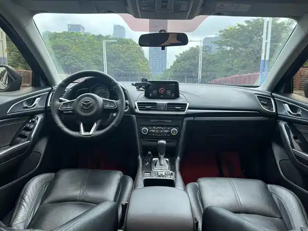 Mazda 3 Axela 2017