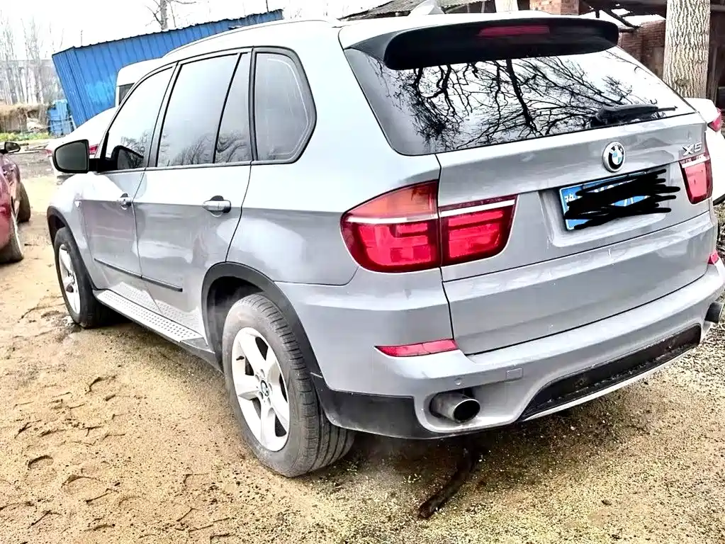 BMW X5 2011 — фото 4