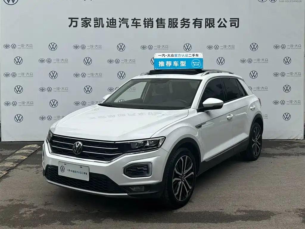 Volkswagen T-Roc 2021 — фото 1