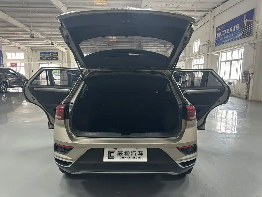 Volkswagen T-Roc 2020 — фото 16