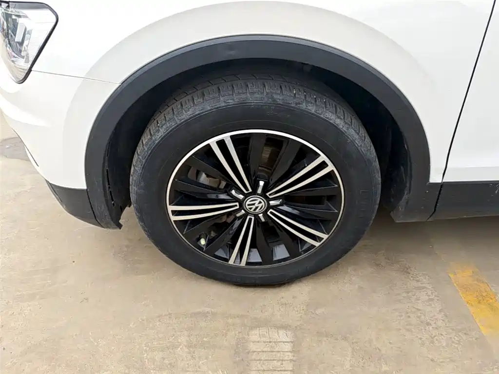 Volkswagen Tiguan L 2019 — фото 23