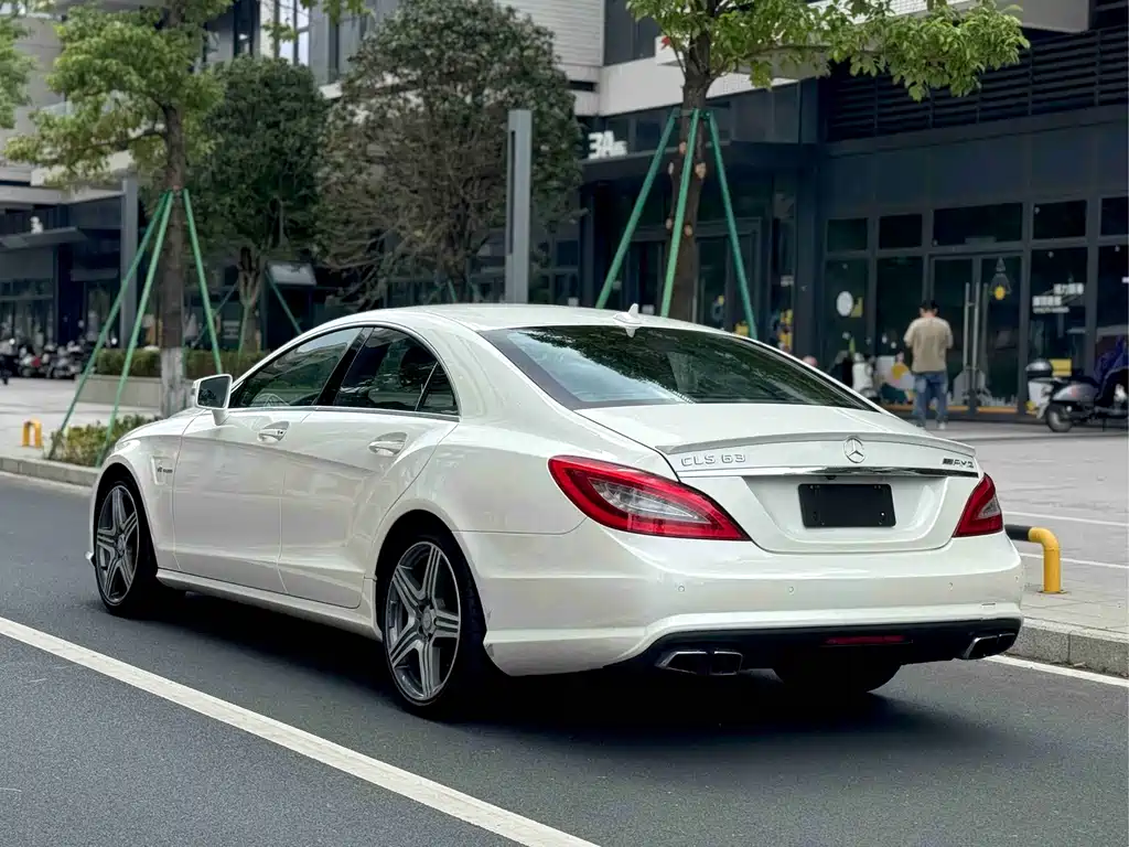Mercedes-Benz CLS AMG 2012 — фото 8