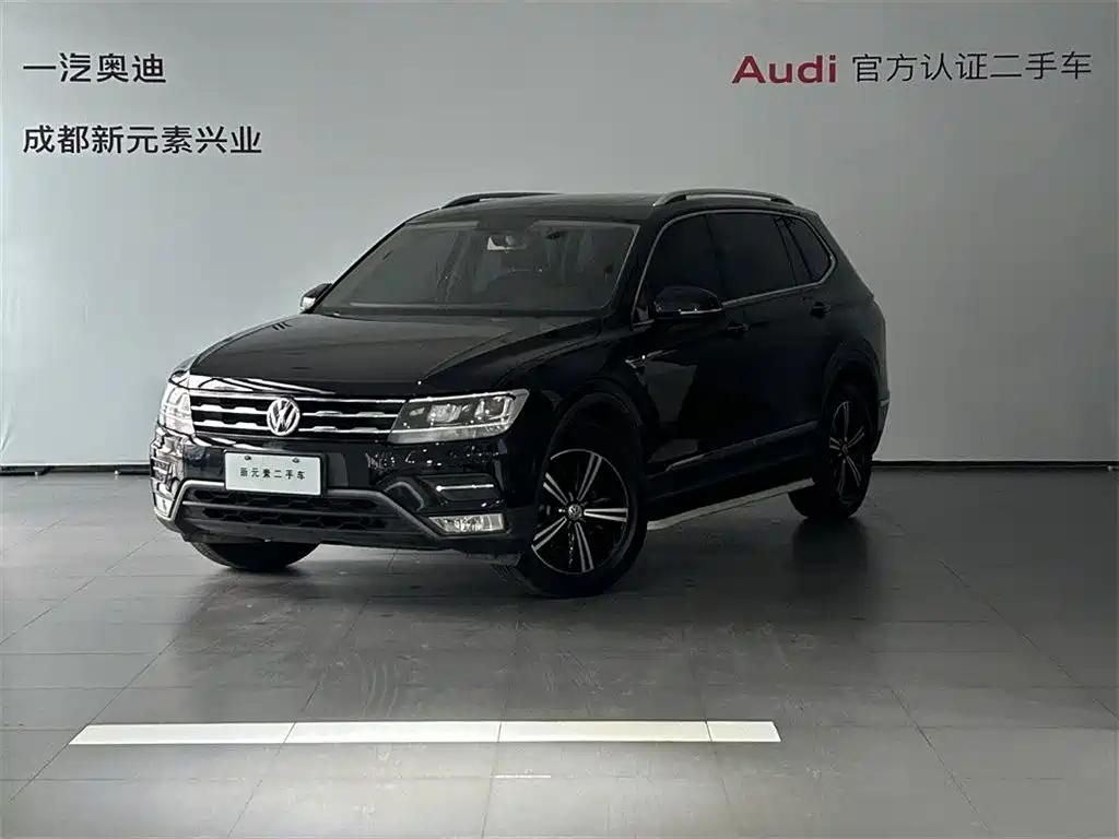 Volkswagen Tiguan L 2019 — фото 1