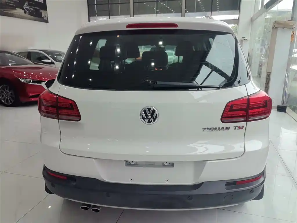 Volkswagen Tiguan 2015 — фото 6