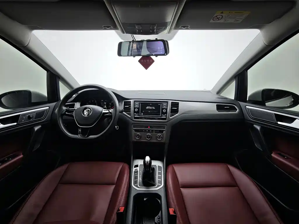 Volkswagen Golf Sportsvan 2018 — фото 13