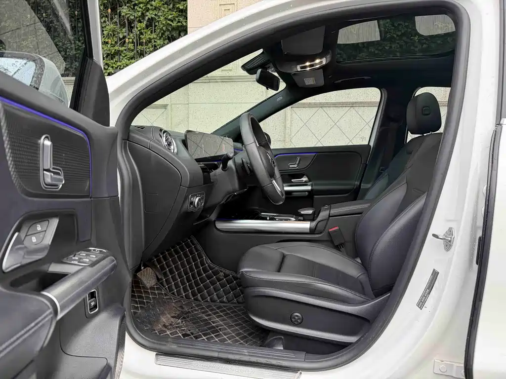 Mercedes-Benz GLA 2021