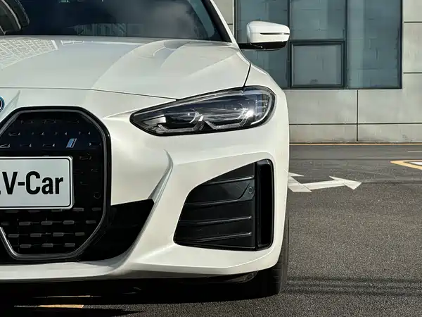 BMW i4 2023
