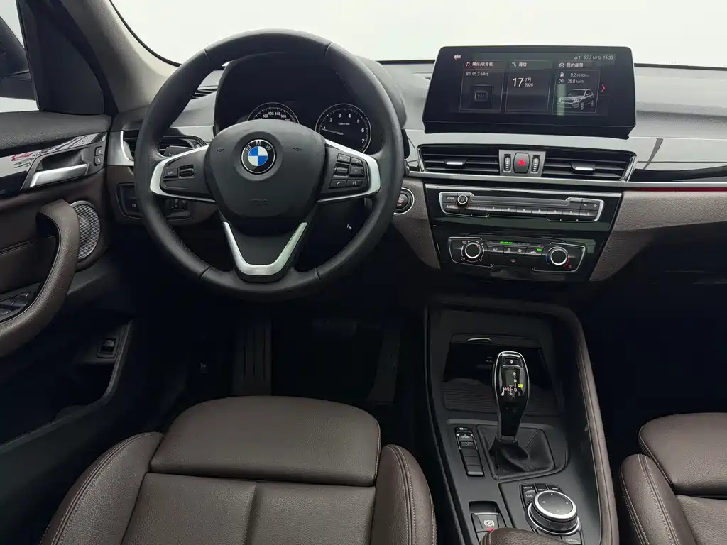 BMW X1 2022 — фото 11