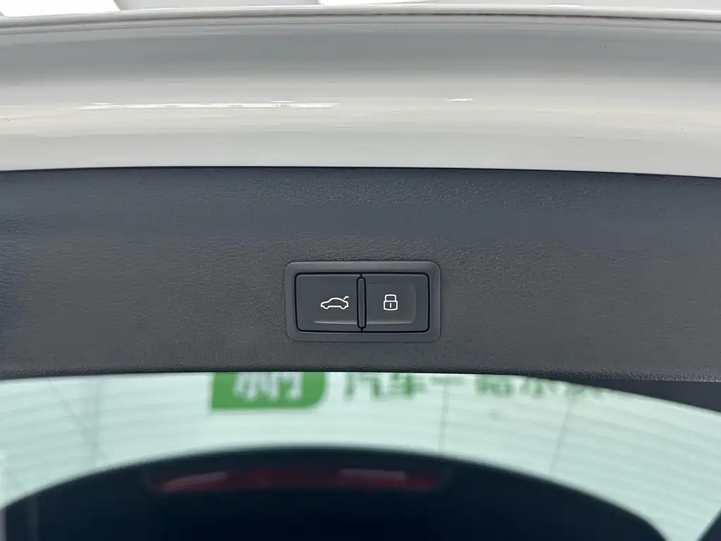 Audi Q3 2023 — фото 16