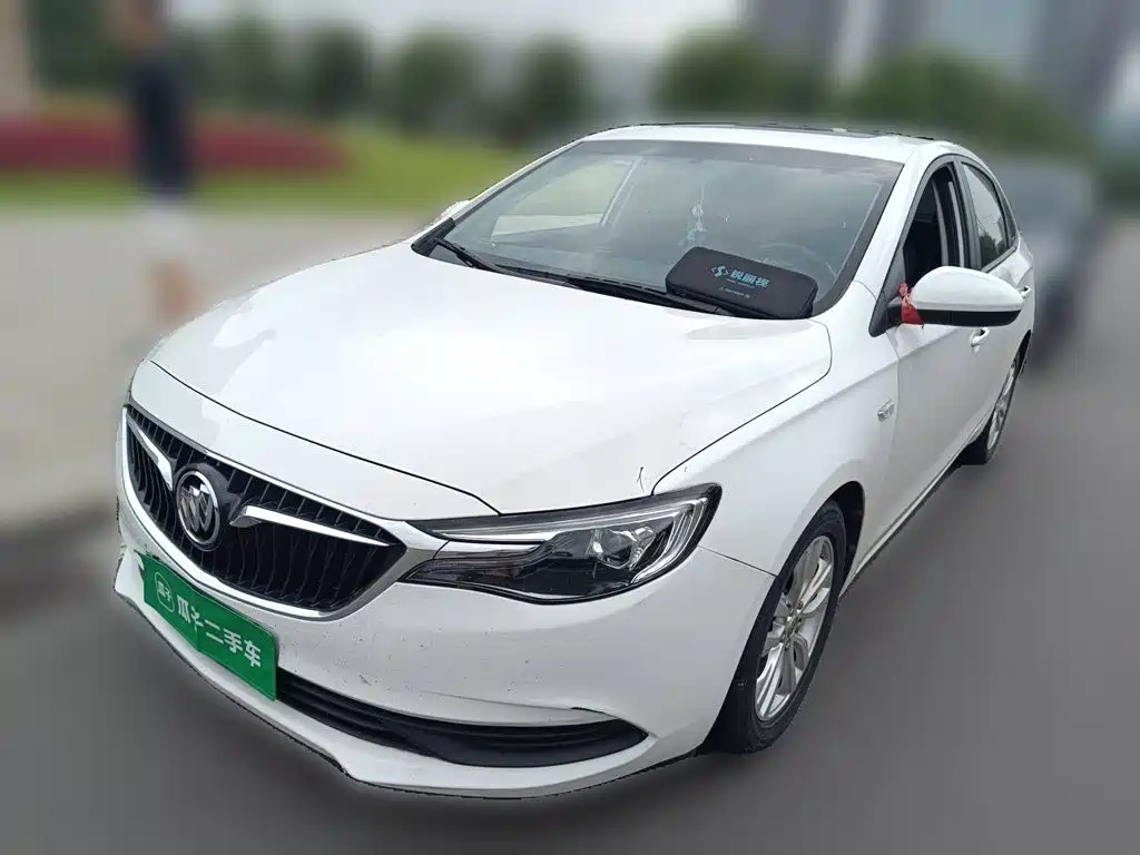 Buick Excelle GT 2022 — фото 1