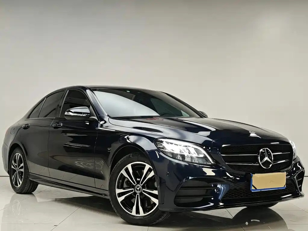 Mercedes-Benz C-Class 2020 — фото 19