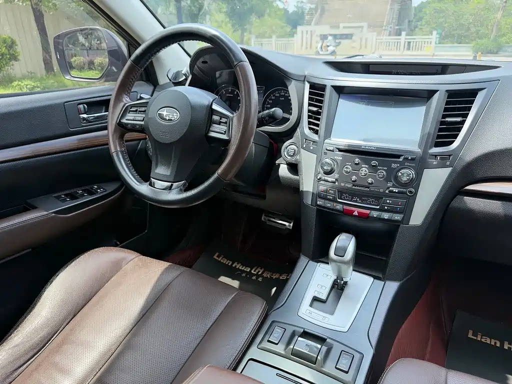 Subaru Outback 2014 — фото 15