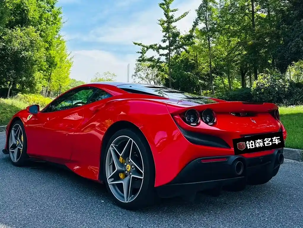 Ferrari F8 2022 — фото 3