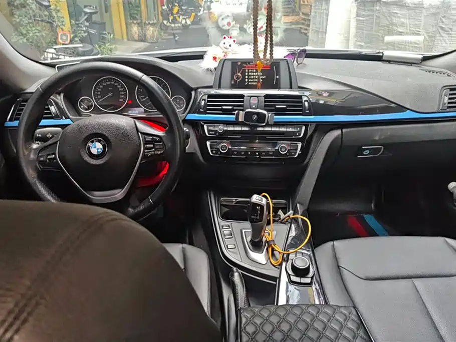 BMW 3 Series GT 2017 — фото 12