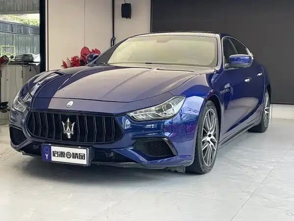 Maserati Ghibli 2015