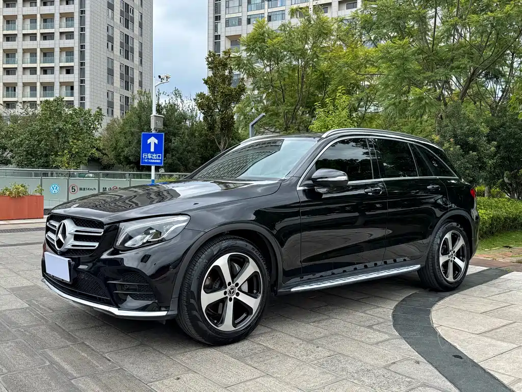 Mercedes-Benz GLC 2018 — фото 1