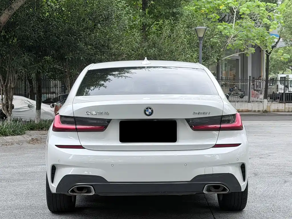 BMW 3 Series 2020 — фото 16