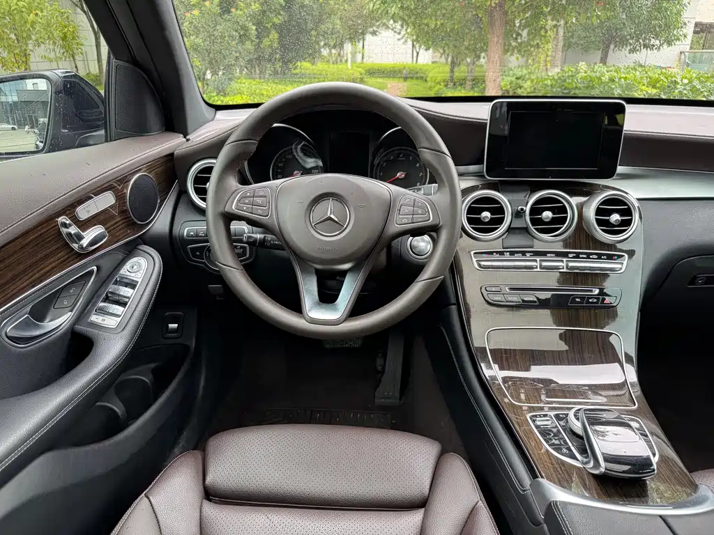 Mercedes-Benz GLC 2018 — фото 22