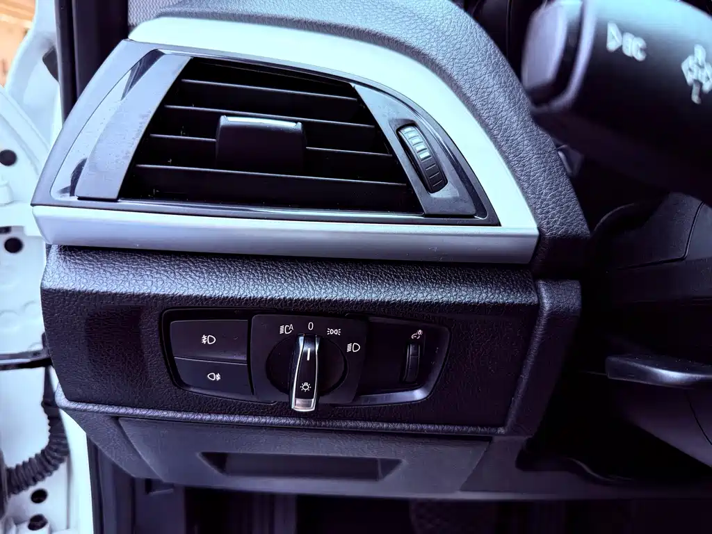 BMW 1 Series 2016 — фото 15