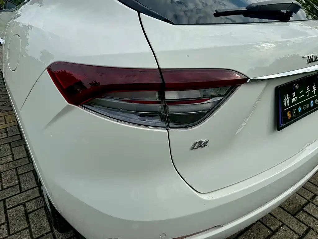 Maserati Levante 2019 — фото 16
