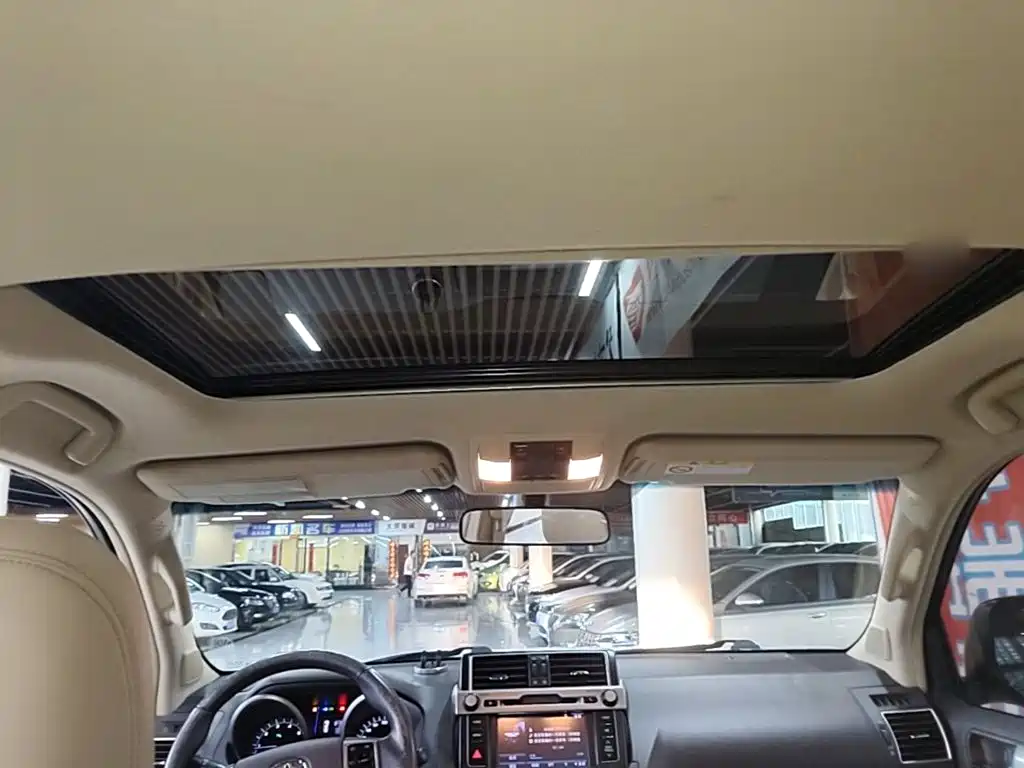 Toyota Prado 2017 — фото 18