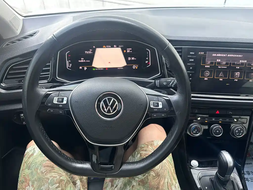 Volkswagen T-Roc 2022 — фото 12