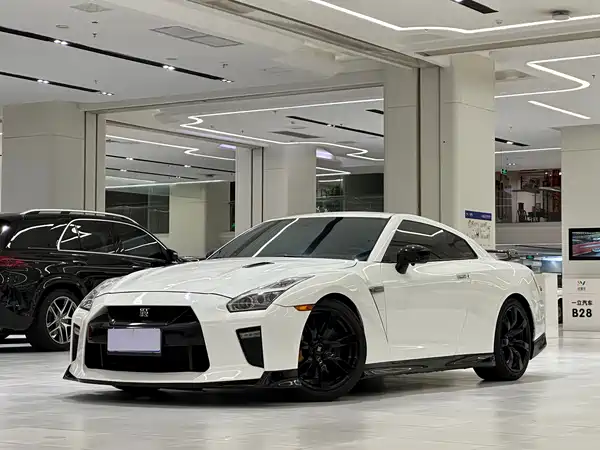 Nissan GT-R 2011
