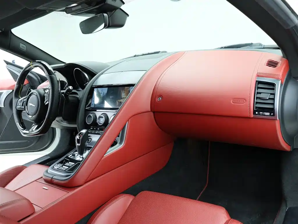 Jaguar F-TYPE 2019 — фото 13